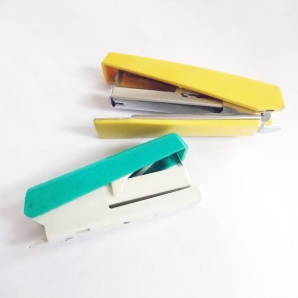 Stepline Full Size Desktop Stapler